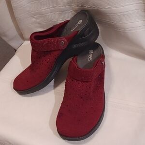 Bzees Women's  Sequined Red   Mules